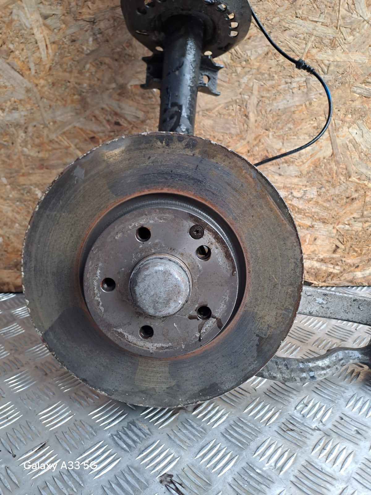 ✅2013 MERCEDES E CLASS W212 FRONT RIGHT SUSPENSION LEG HUB A2123201338 +WARRANTY - Image 2