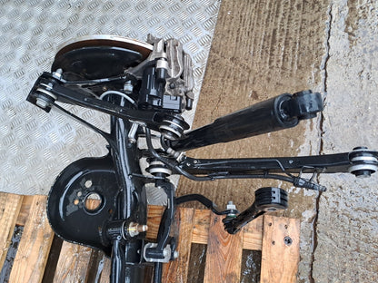 ebay-src:https://i.ebayimg.com/00/s/mtiwmfgxnjaw/z/bkoaaeswkw1phlw-/$_57.jpg