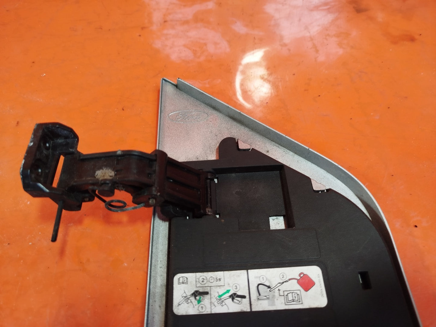 ✅Ford Transit Custom 2.0 Diesel 2021 Fuel Flap Cover Silver Warranty A370 - Image 11