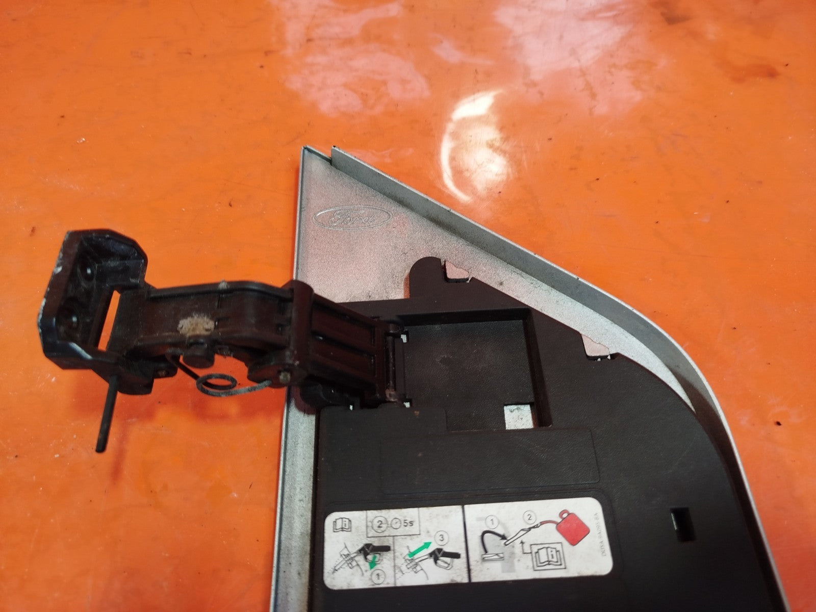 ✅Ford Transit Custom 2.0 Diesel 2021 Fuel Flap Cover Silver Warranty A370 - Image 11