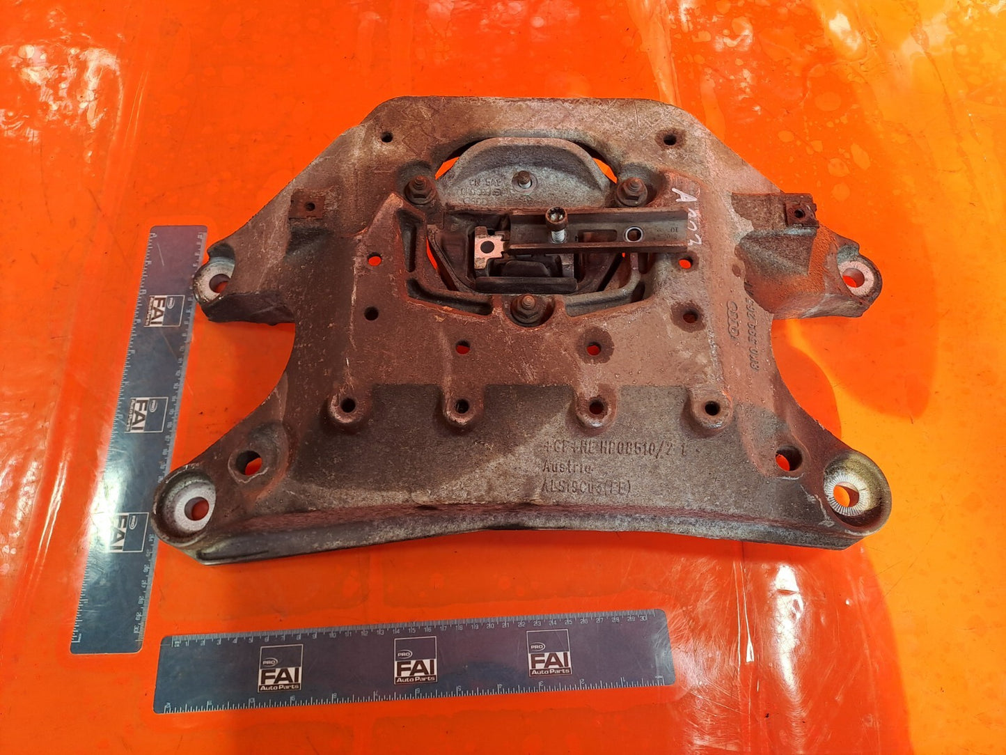 ✅2010 AUDI A5 8T S LINE 2.0TFSI GEARBOX MOUNT BRACKET 8K0399263AF + WARRANTY - Image 1
