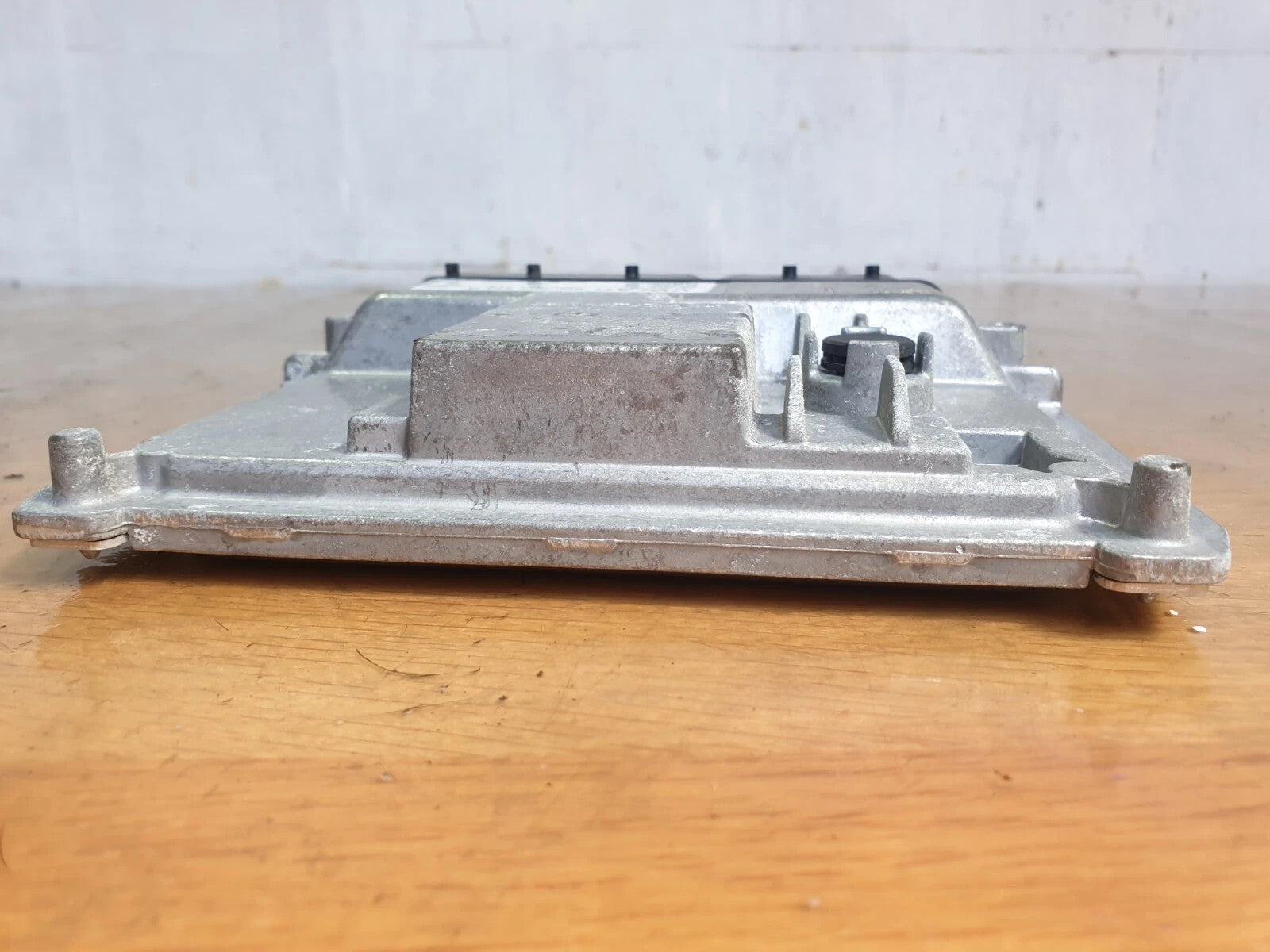 ebay-src:https://i.ebayimg.com/00/s/mtiwmfgxnjaw/z/96waaeswvlvqjn1u/$_57.jpg
