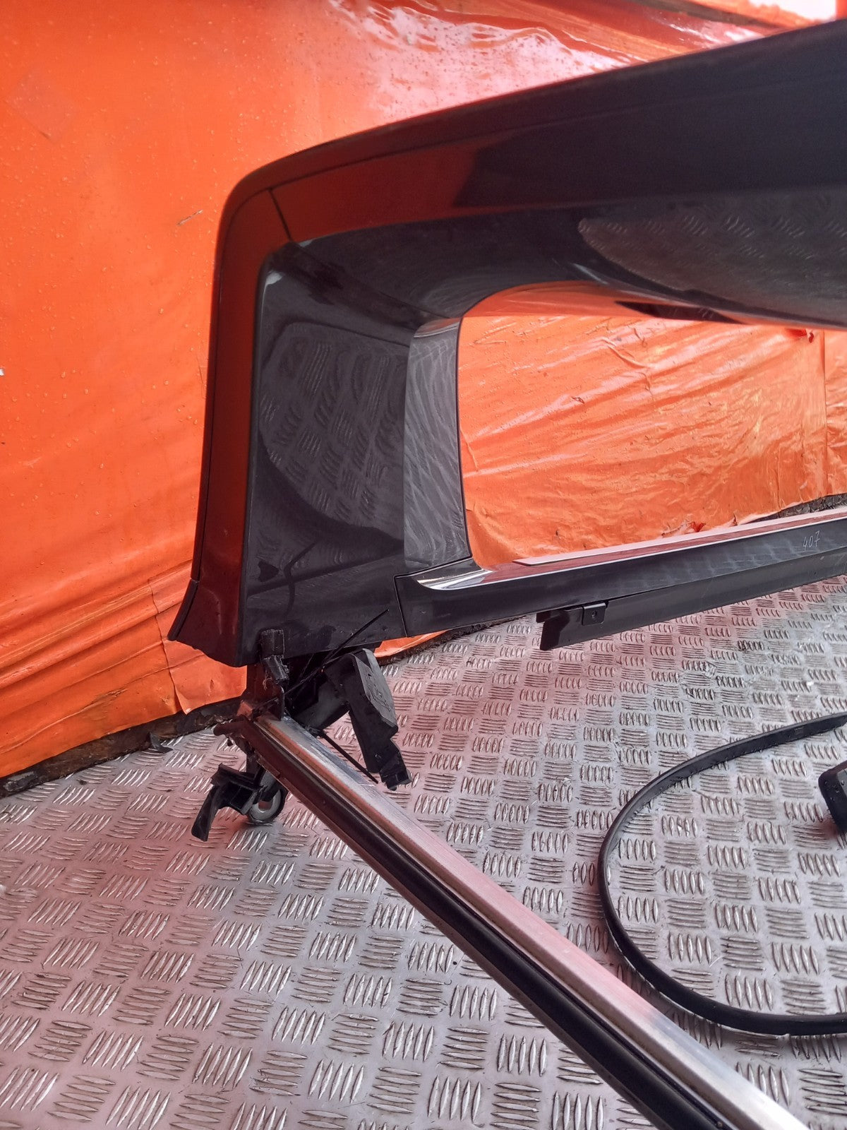 Ford Ranger Wildtrak Roller Shutter Plus Spoiler With Sided Mouldings A407 - Image 11