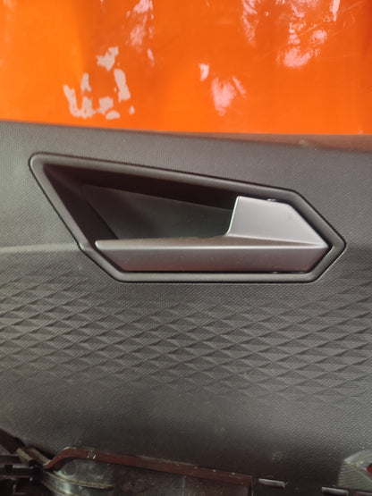 ✅CUPRA BORN V2 Ev 2023 FRONT RIGHT DOOR CARD Warranty A272 - Image 7