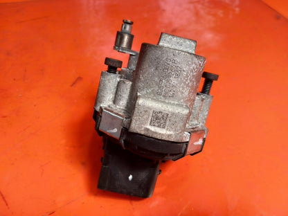 ebay-src:https://i.ebayimg.com/00/s/mtiwmfgxnjaw/z/qwcaaeswnklqaz2a/$_57.jpg