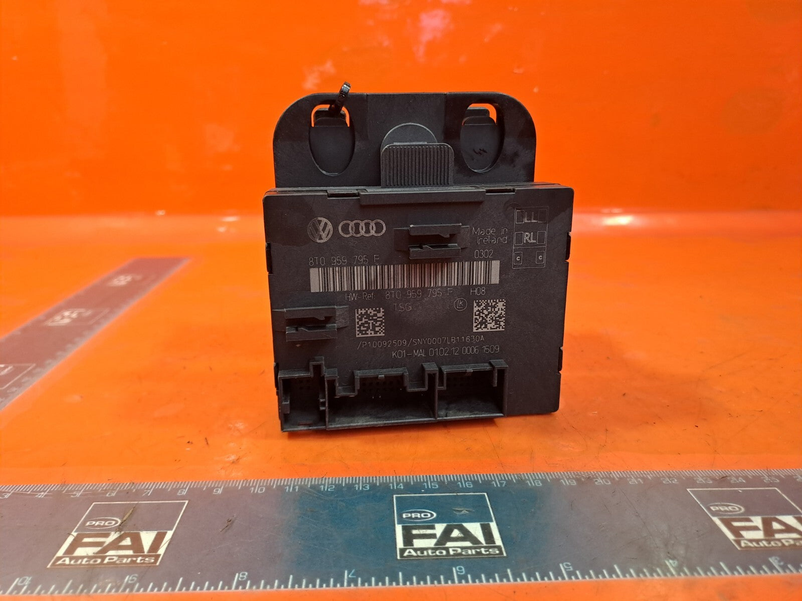 ✅2012 AUDI A5 1.8P REAR DOOR CONTROL MODULE 8T0959795F + WARRANTY A222 - Image 1