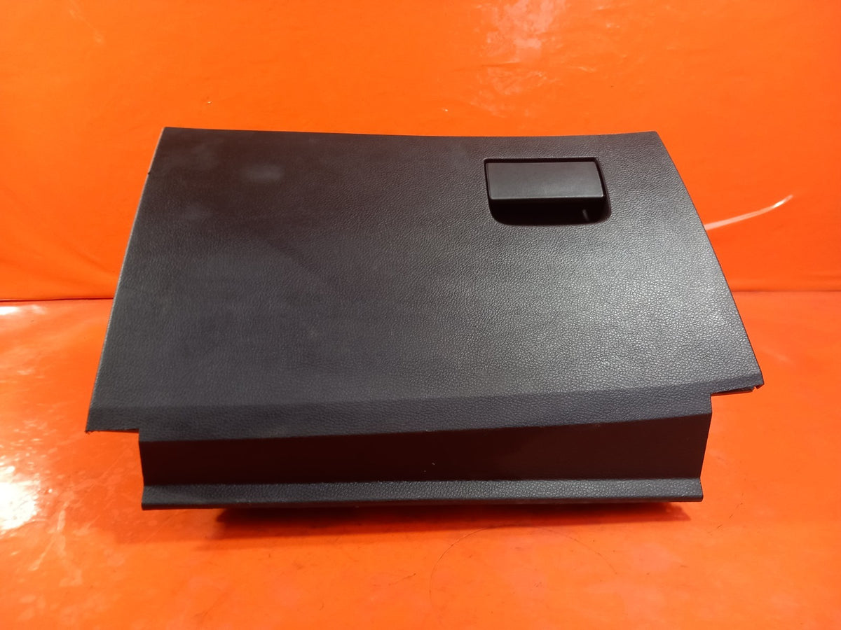 2021 Ford Ranger Wildtrak Glove Box EB3B-4106010-AF Warranty A418 - Image 2