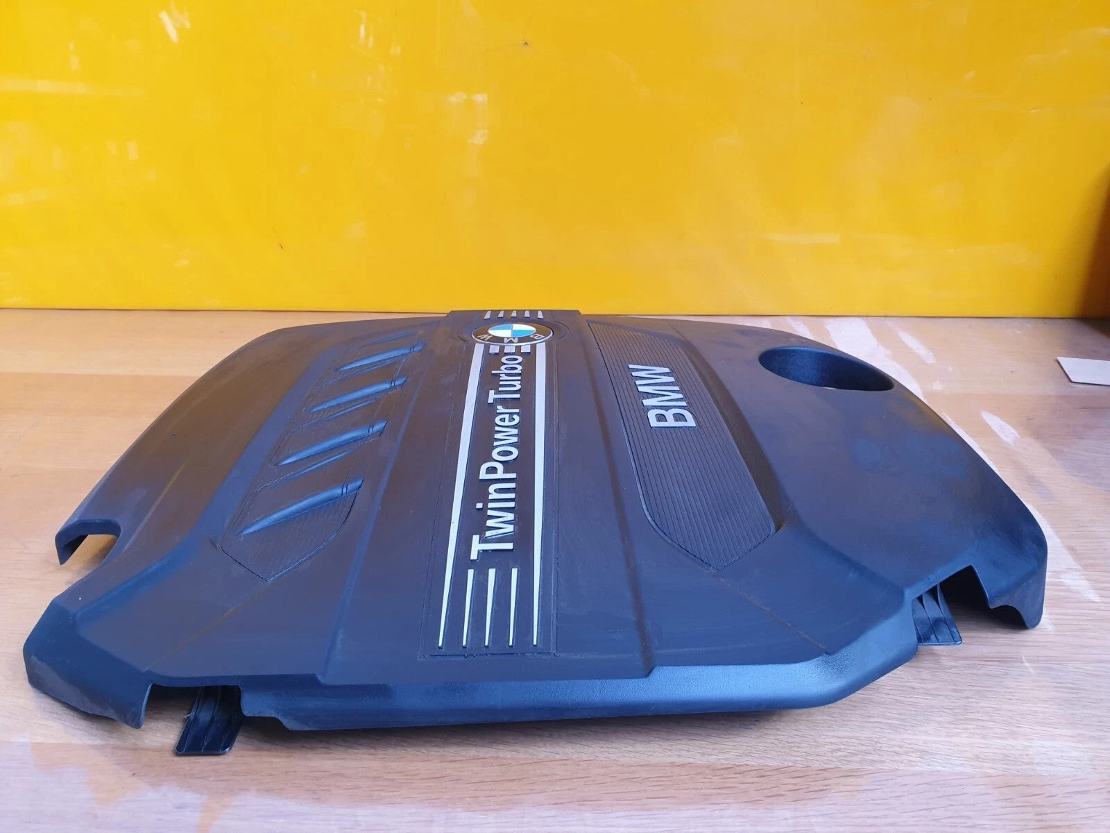 ebay-src:https://i.ebayimg.com/00/s/mtiwmfgxnjaw/z/6koaaesw1urqctd9/$_57.jpg