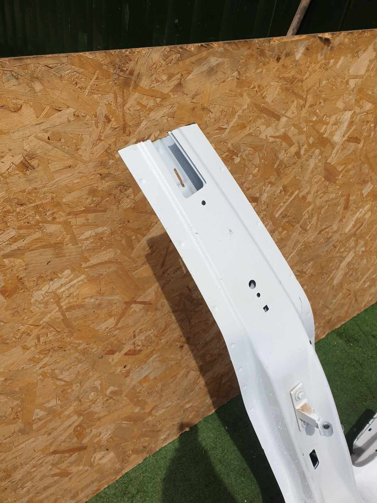 ✅2022 TESLA MODEL Y RIGHT SIDE B PILLAR SILL CUT WHITE + WARRANTY A172 - Image 6