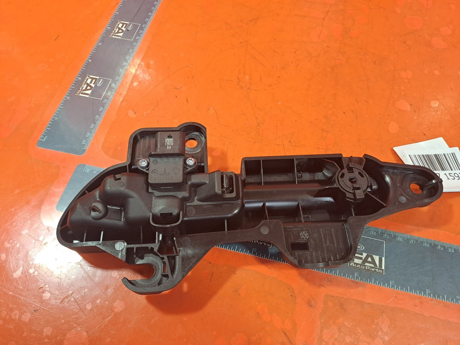 2024 TESLA MODEL 3 LONG FRONT RIGHT EXTERIOR DOOR HANDLE 1780885-00-A A207 - Image 9