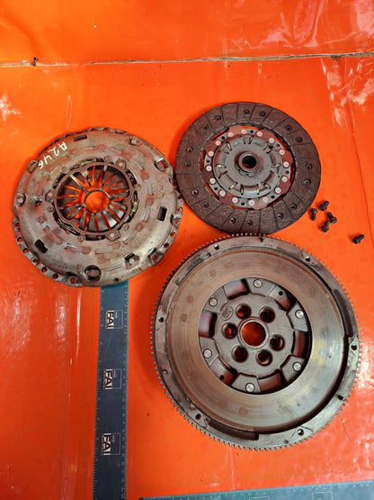 ✅Volkswagen Passat Cc Gt 2013 2.0 Diesel FLYWHEEL CLUTCH KIT 324035510 Warranty - Image 2