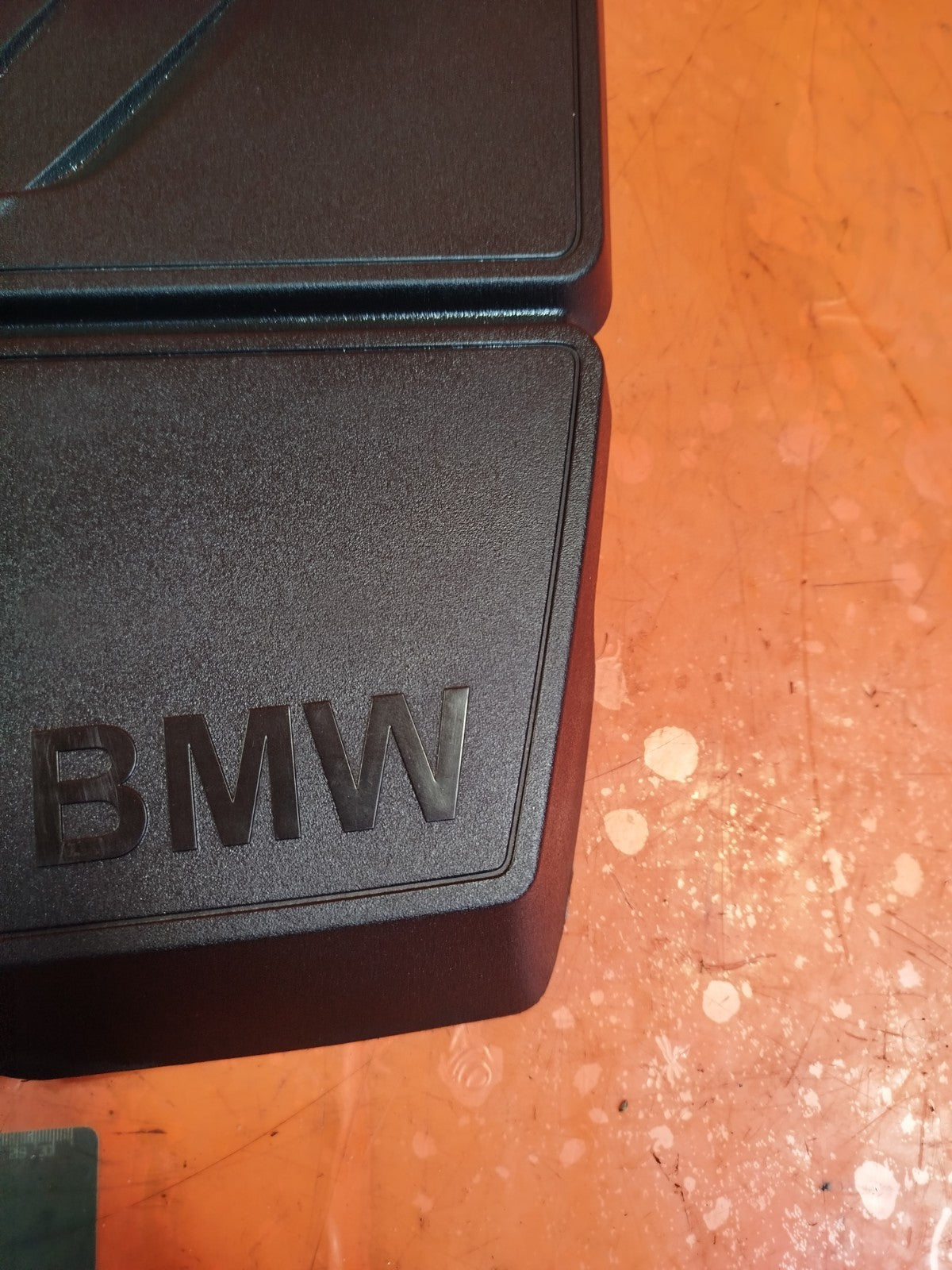 ✅2015 BMW 1 SERIES F21 1.6 PETROL ENGINE TOP COVER 7608117 + WARRANTY A298 - Image 2