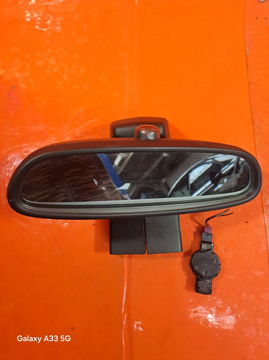 ✅BMW 218I SPORT F22 1.5 PETROL 2017 REAR VIEW MIRROR & RAIN SENSOR 6814598 A306 - Image 2