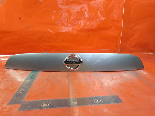 ✅2017 NISSAN JUKE TEKNA F15 BOOT RELEASE HANDLE TRIM 90868BV80B SILVER KY0 A322 - Image 1
