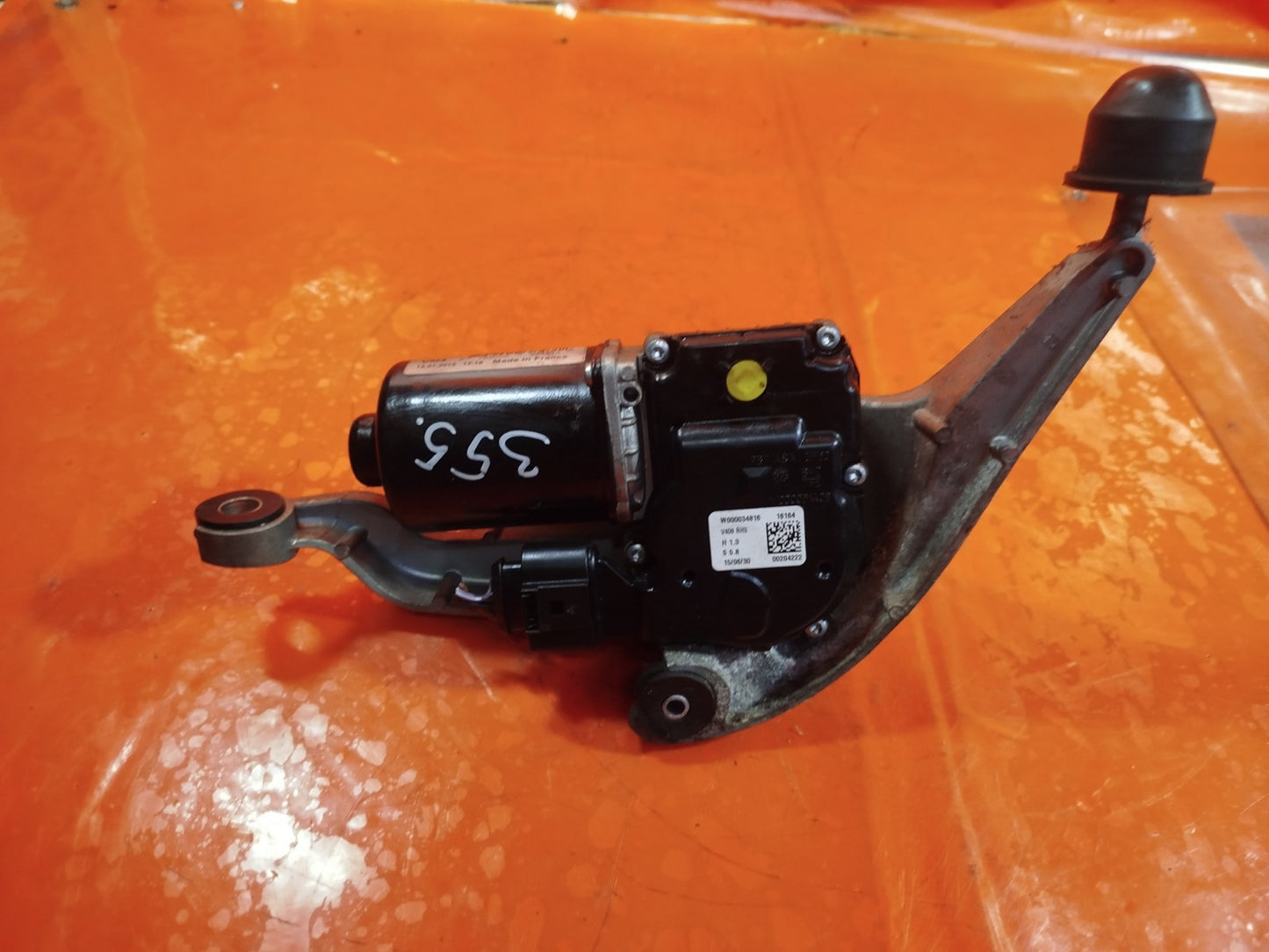 ebay-src:https://i.ebayimg.com/00/s/mtiwmfgxnjaw/z/cicaaeswiobpjy75/$_57.jpg