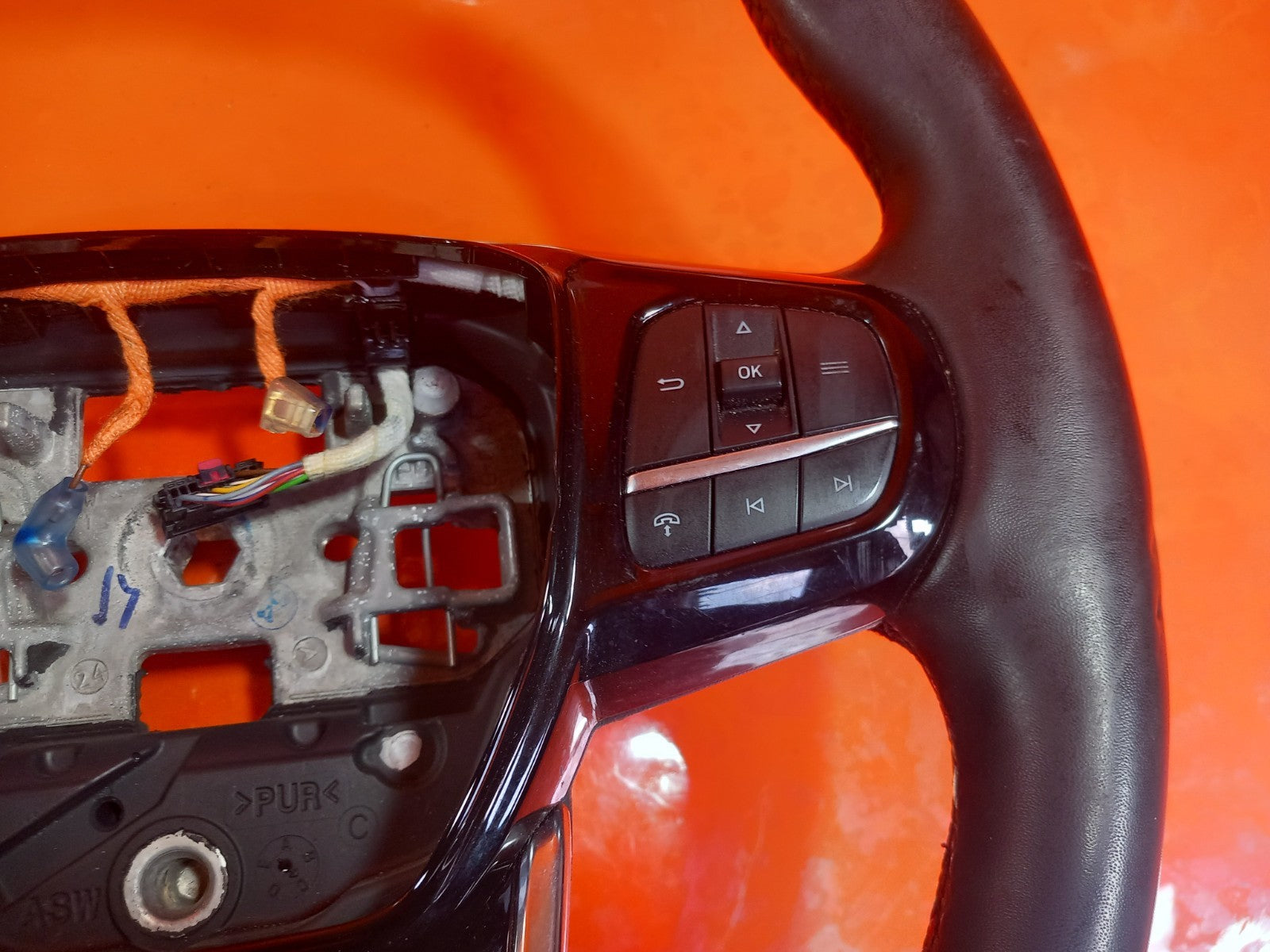 2024 Ford Transit Custom Leather Steering Wheel PZ31-3600-CE Warranty A406 - Image 6