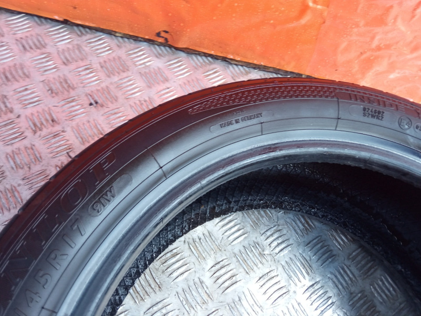 ✅Dunlop Tyre 225/45 R17 4.91 mm Warranty xAA - Image 9