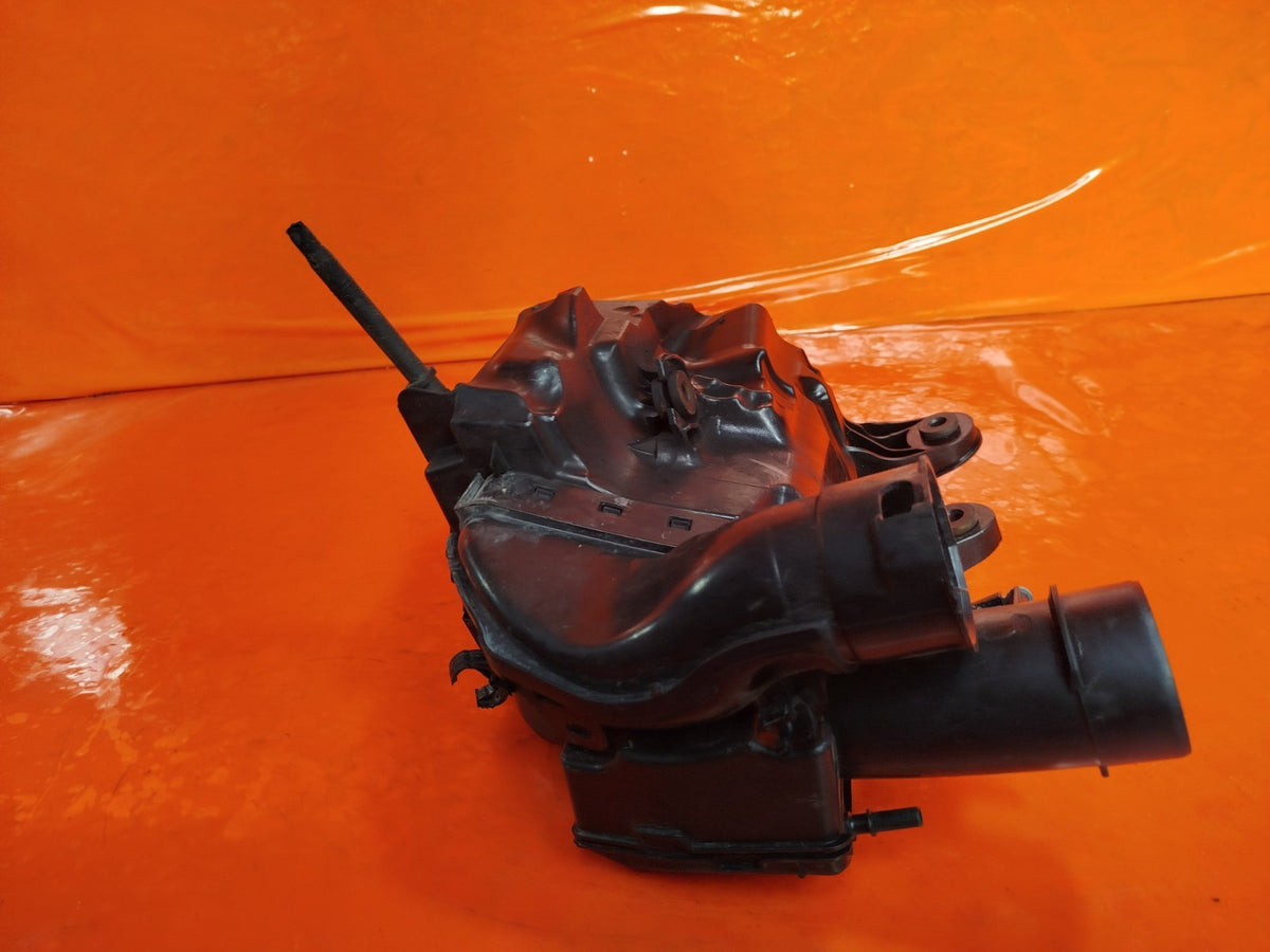 ebay-src:https://i.ebayimg.com/00/s/mtiwmfgxnjaw/z/xyqaaeswgrbqtyr9/$_57.jpg