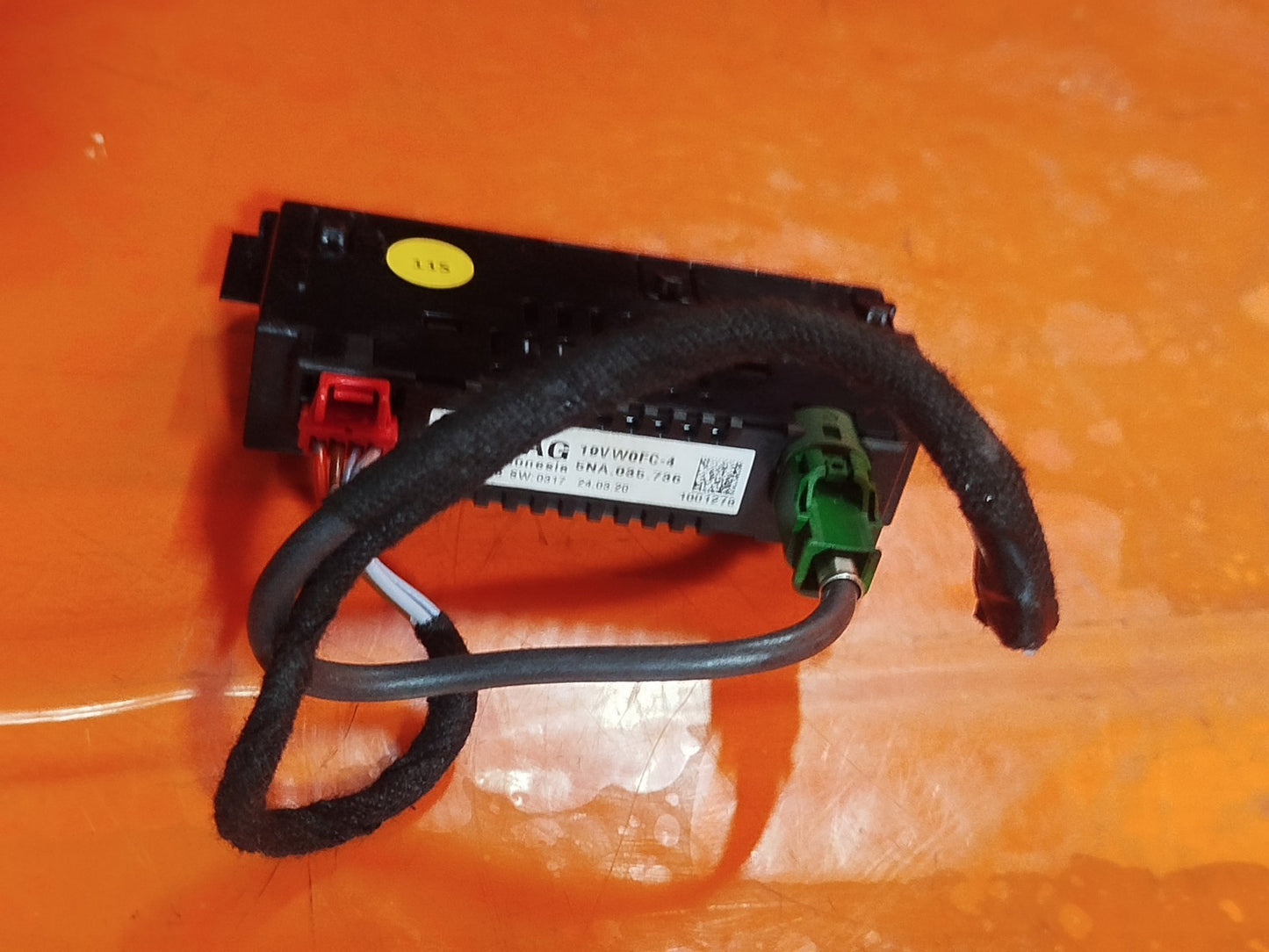 ✅VW GOLF R-LINE MK8 2.0 DIESEL 2020 DOUBLE USB PORT SOCKET 5NA035736 Warranty - Image 10