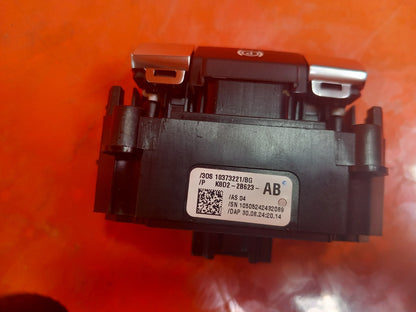 2025 Land Rover Defender L663 Parking Brake Switch K8D2-2B623-AB Warranty A396 - Image 4
