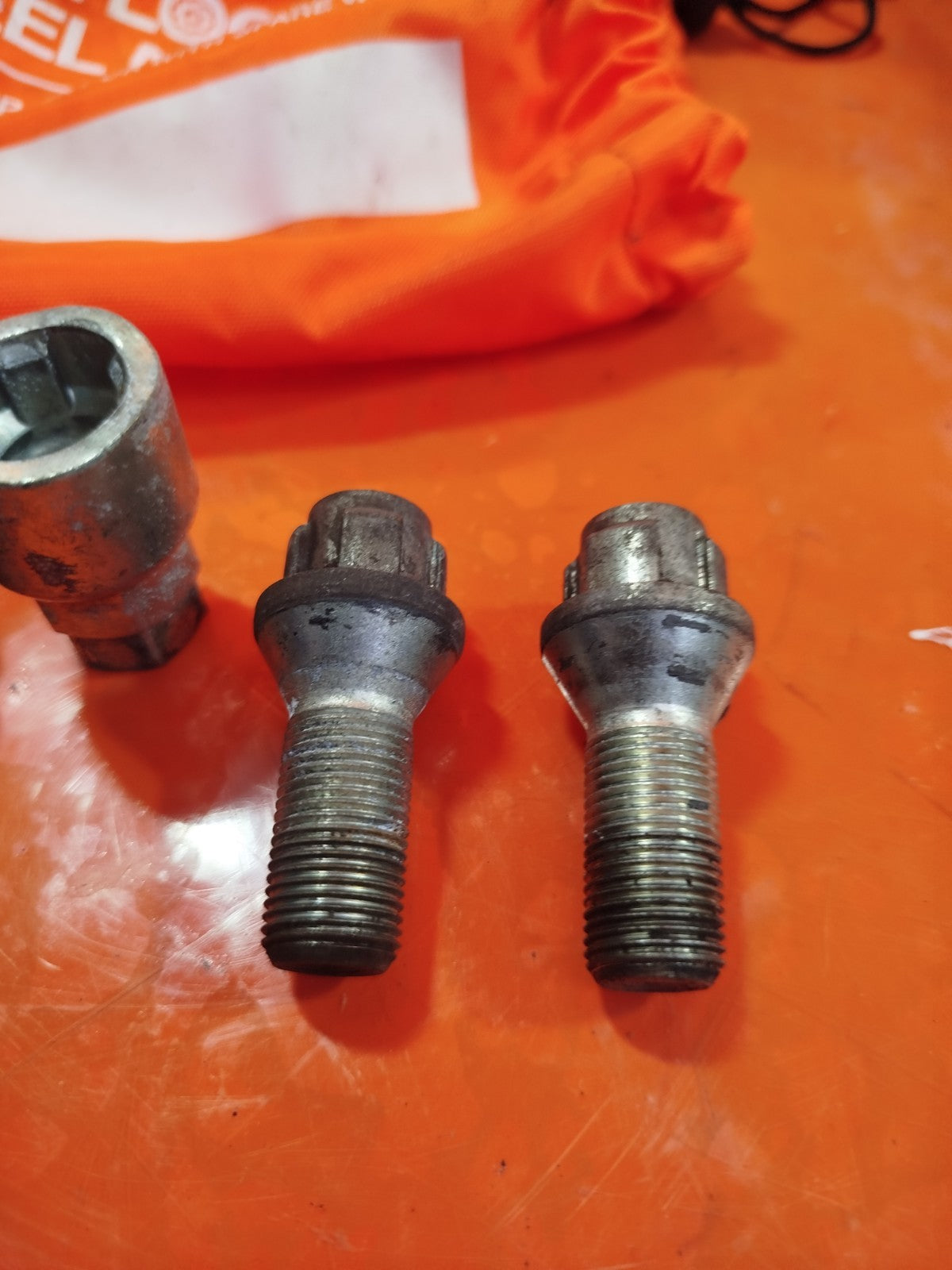 ebay-src:https://i.ebayimg.com/00/s/mtywmfgxmjaw/z/yl8aaeswyippylab/$_57.jpg