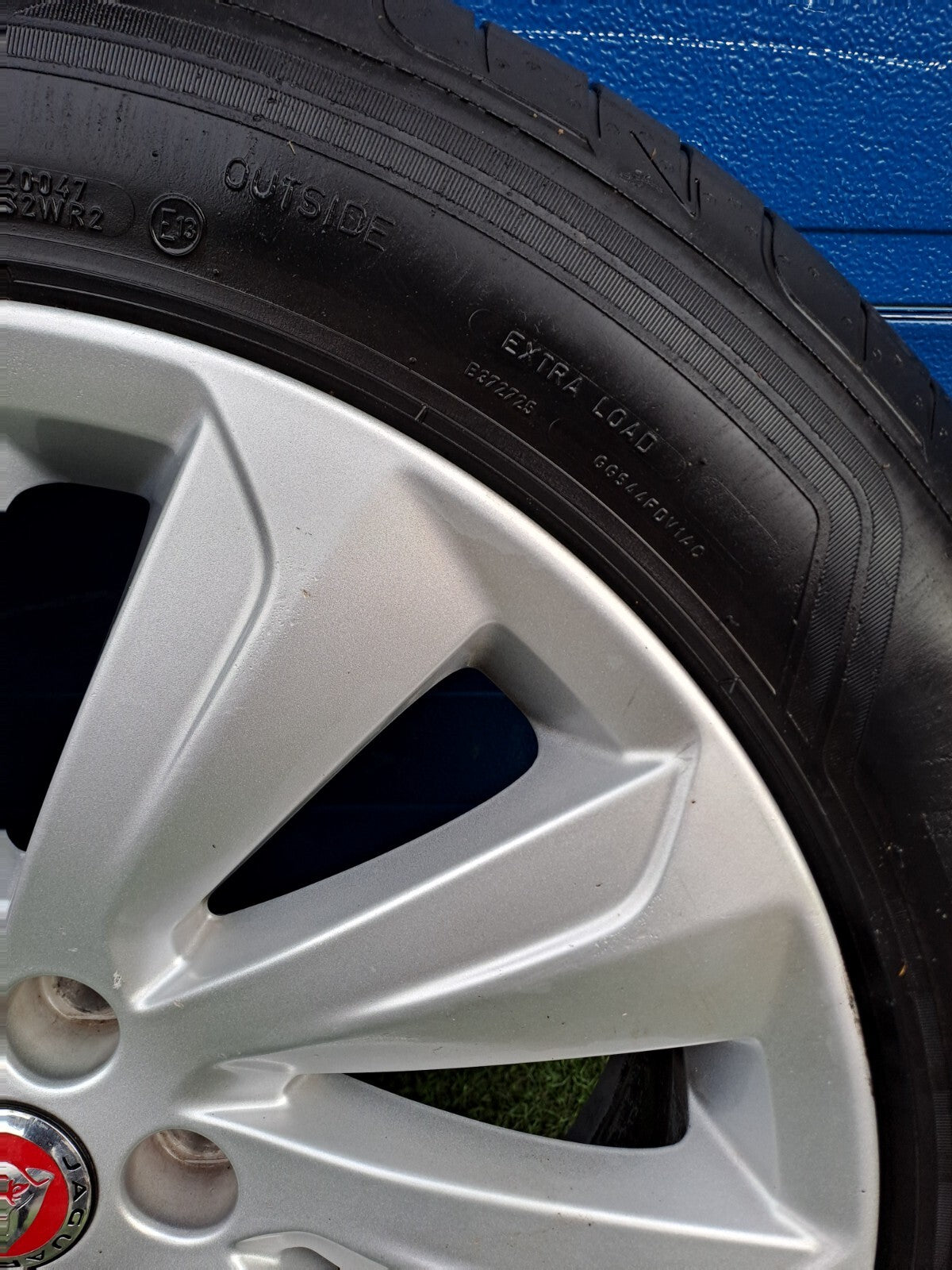 ✅2018 Jaguar E-Pace X540 Alloy Wheel With Tyre 235/55 R19 + Warranty A102 - Image 3