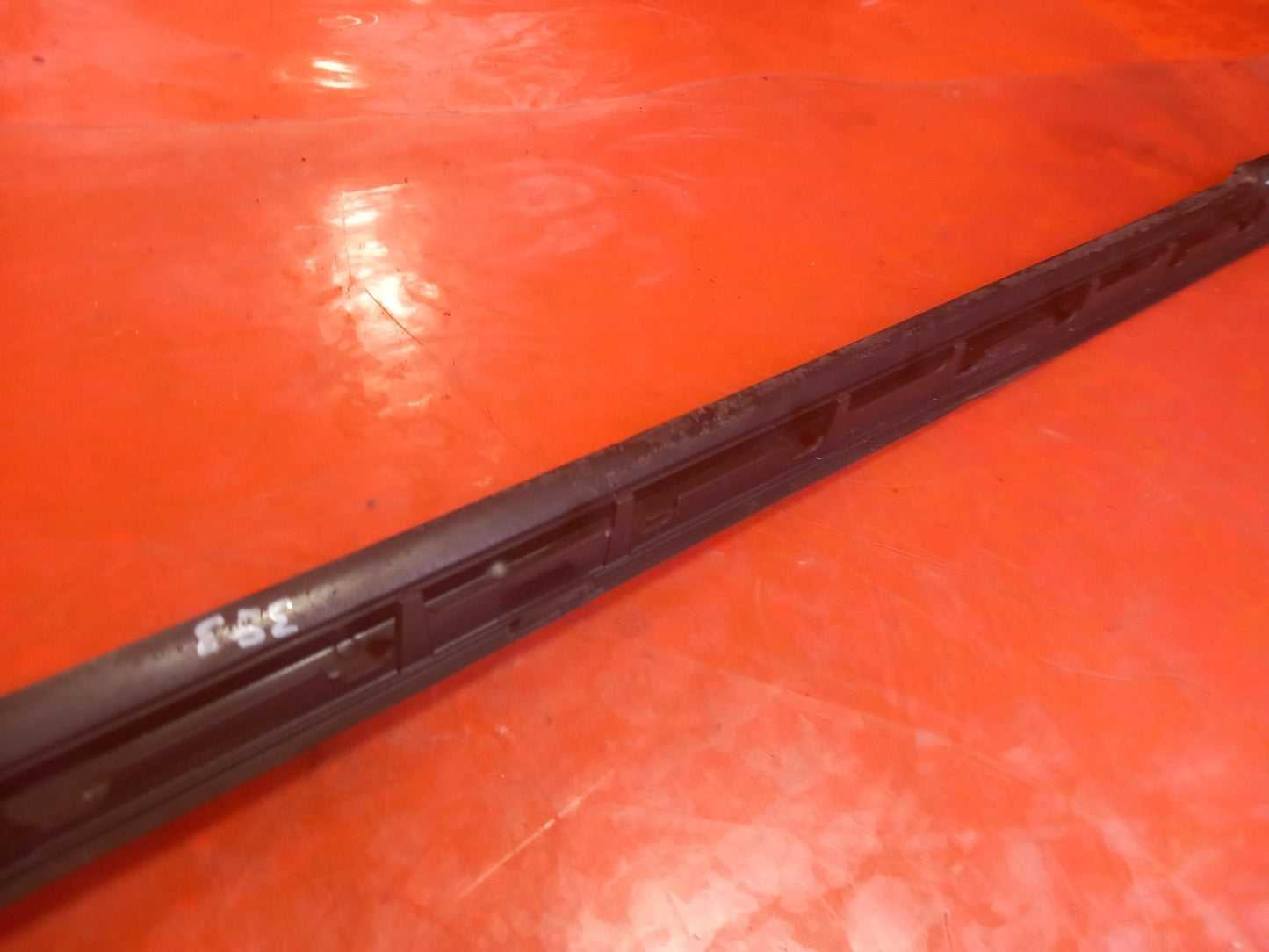 BMW X3 G01 M40D 3.0 Diesel 2019 Right Windscreen Drip Moulding 7399032 Warranty  - Image 9