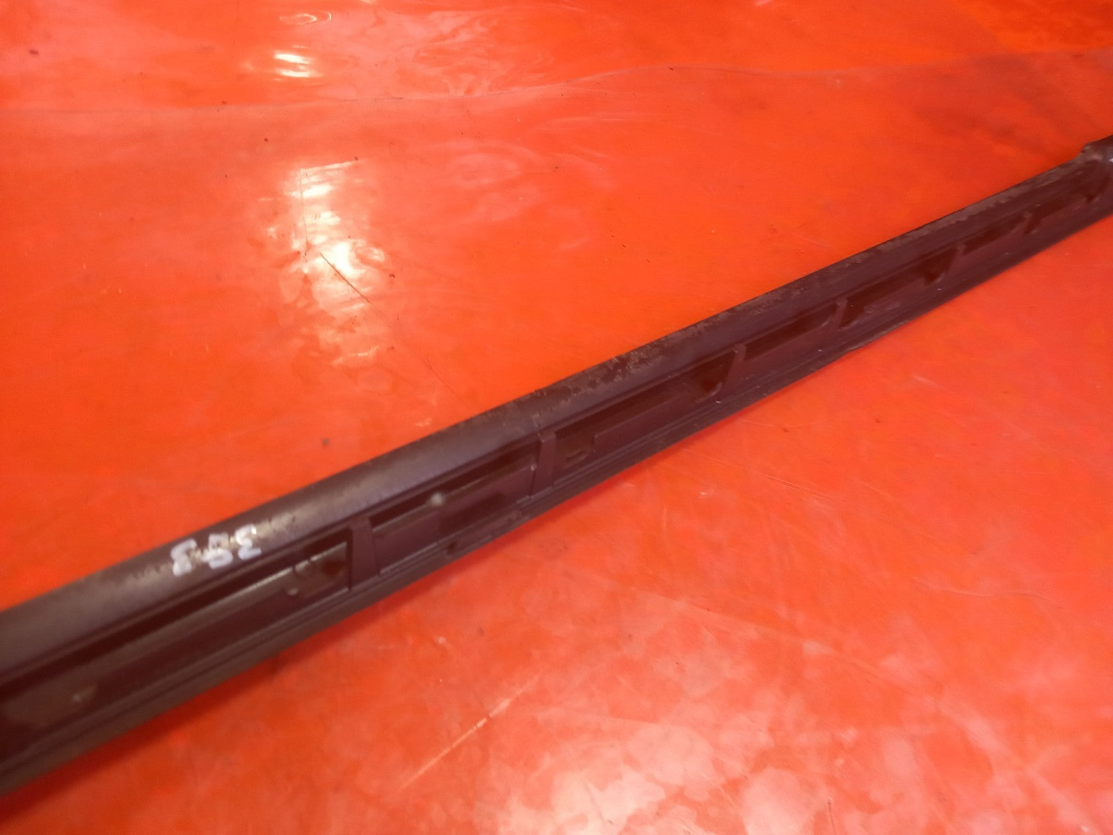 BMW X3 G01 M40D 3.0 Diesel 2019 Right Windscreen Drip Moulding 7399032 Warranty  - Image 9