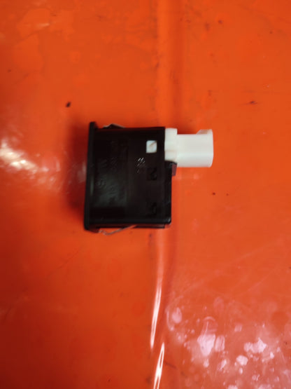 ✅BMW X1 F48 2.0 PETROL 2018 USB SOCKET 6820397 Warranty A303 - Image 12