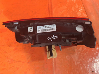 ✅VW GOLF R-LINE MK8 2.0 DIESEL 2020 REAR LEFT INNER TAIL LIGHT 5H0945093D A346 - Image 9