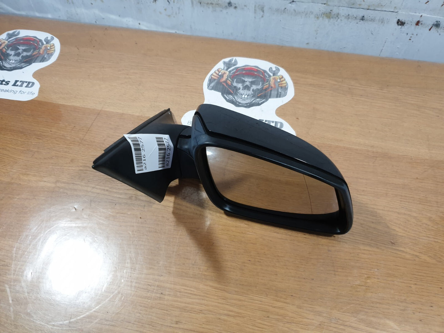 ebay-src:https://i.ebayimg.com/00/s/mtiwmfgxnjaw/z/giaaaoswg3dm9vbs/$_57.jpg