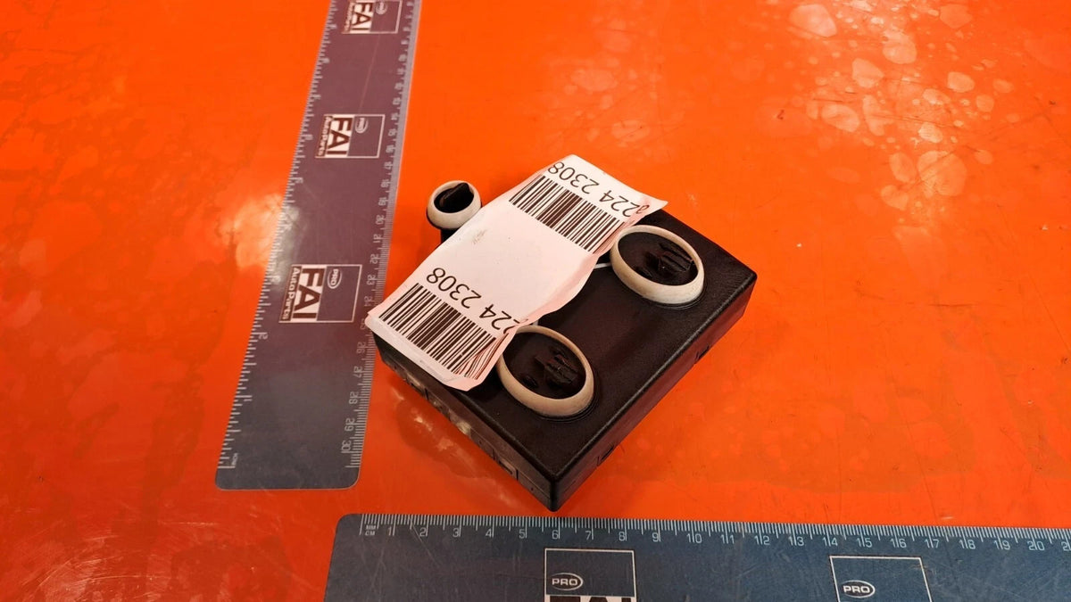 ebay-src:https://i.ebayimg.com/00/s/otawwde2mda=/z/o-8aaeswtmvqq-ig/$_57.jpg