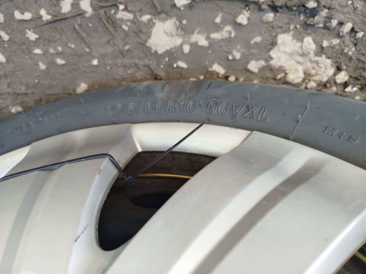 Vauxhall Combo MK4 1.5 Diesel 2020 Alloy Wheel with Tyre 205/60 R16 A414 - Image 6