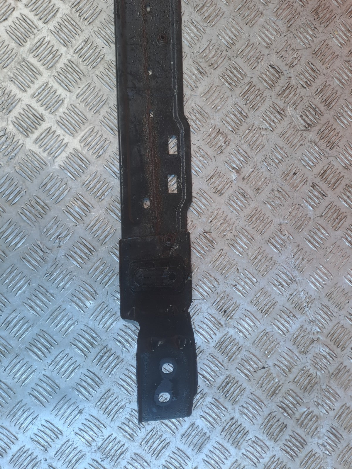 2022 Peugeot Partner K9 Lower Radiator Support Bracket Warranty A419 - Image 2