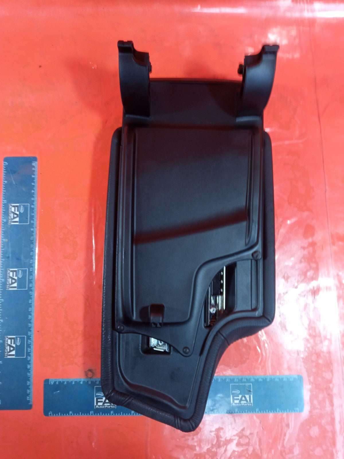 ✅2016 BMW 4 Series F33 Centre Console Armrest Cover Leather Black 9285160 A368 - Image 4