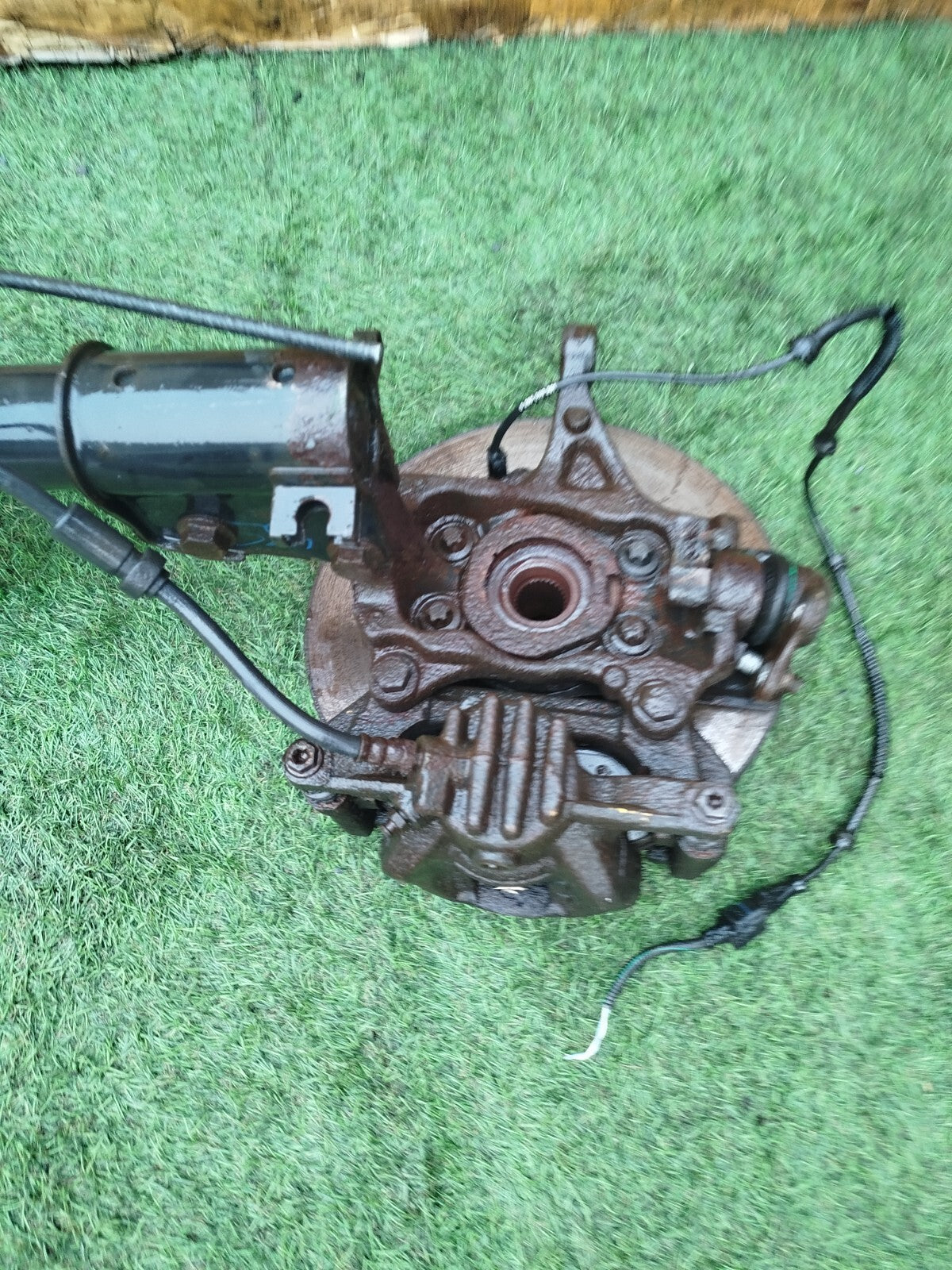 2015 Renault Trafic MK3 SL27  Front Right Suspension Leg Hub Warranty A250 - Image 12