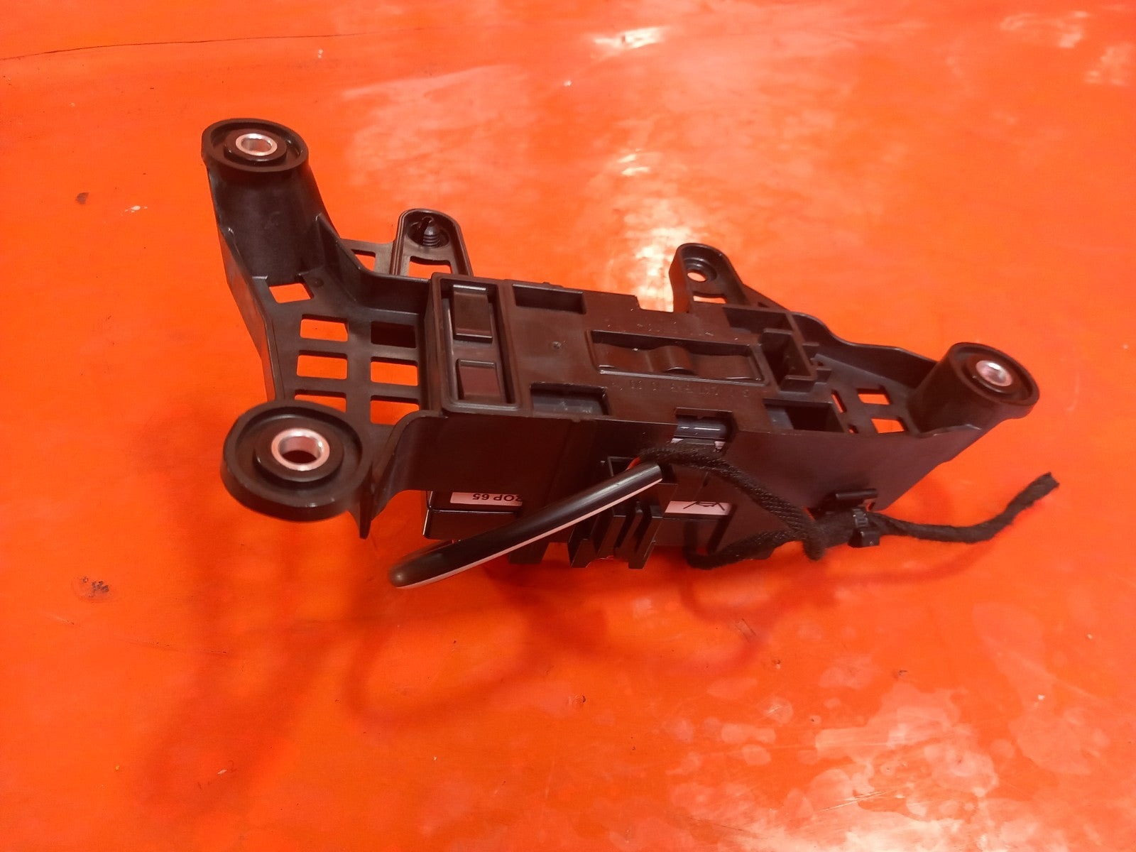 2019 Mercedes A Class W177 Auxiliary Battery w/ Bracket A2475451000 A382 - Image 6