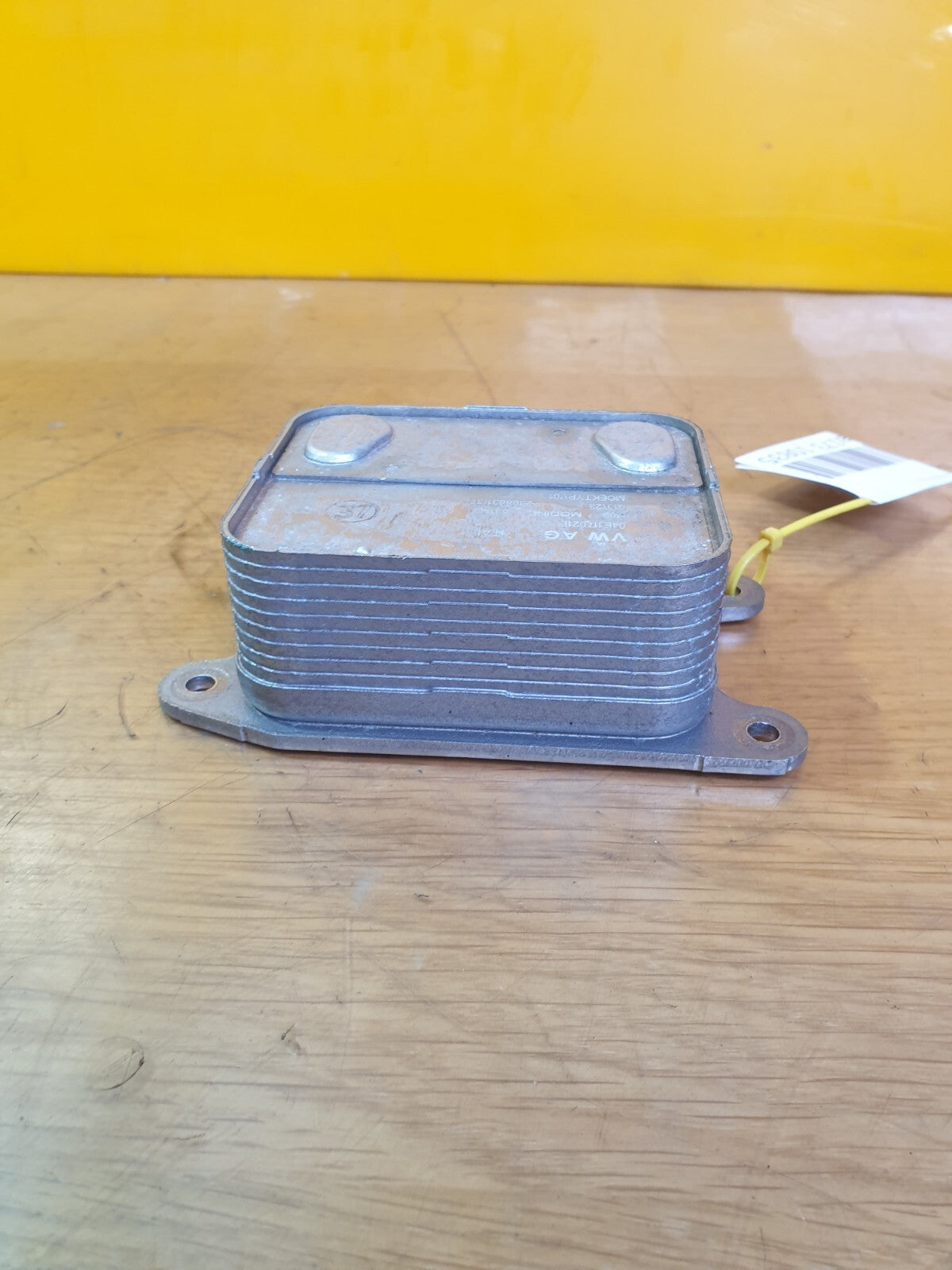 ✅2023 CUPRA FORMENTOR 1.4P HYBRID ENGINE OIL COOLER 04E117021L + WARRANTY A173 - Image 1