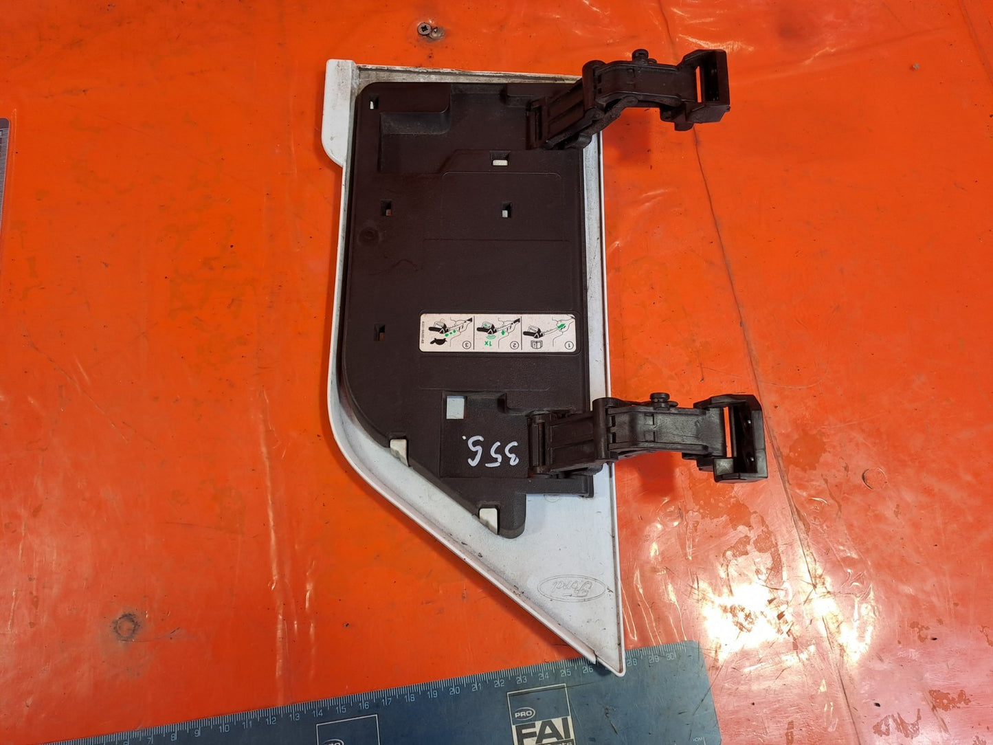 ✅Ford Tourneo Custom 2.0 Diesel 2017 Fuel Filler Flap Cover White Warranty A359 - Image 6