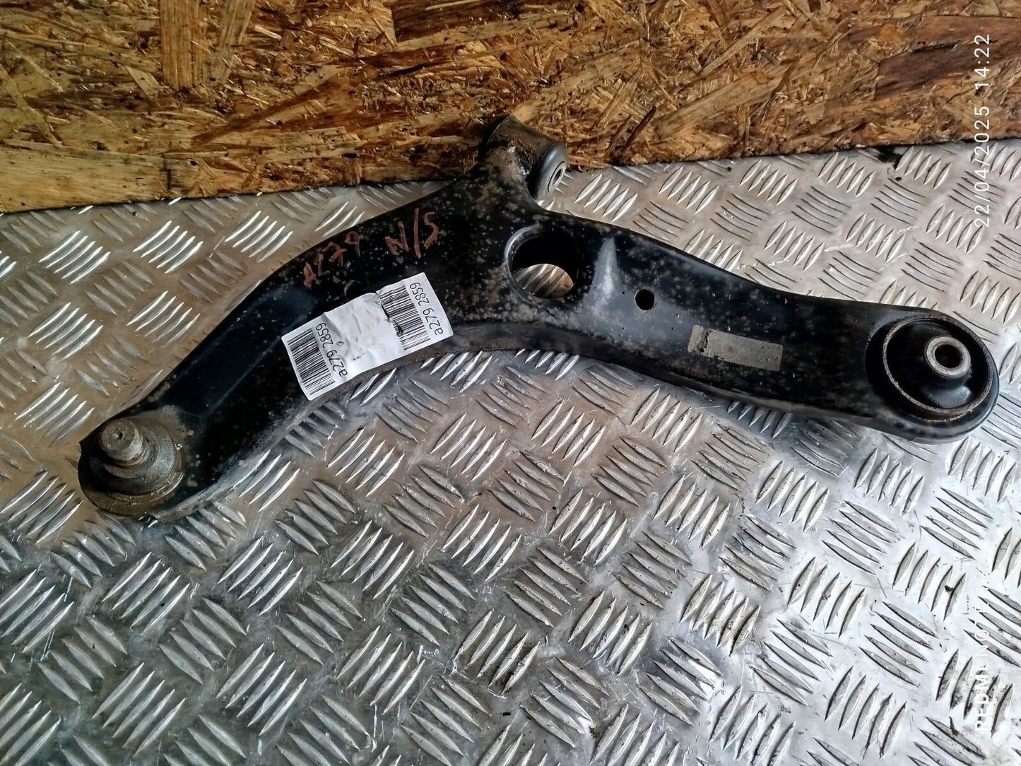 ✅SSANGYONG TIVOLI Elx 1.6 DIESEL 2016 FRONT LEFT WISHBONE CONTROL ARM A279 - Image 1