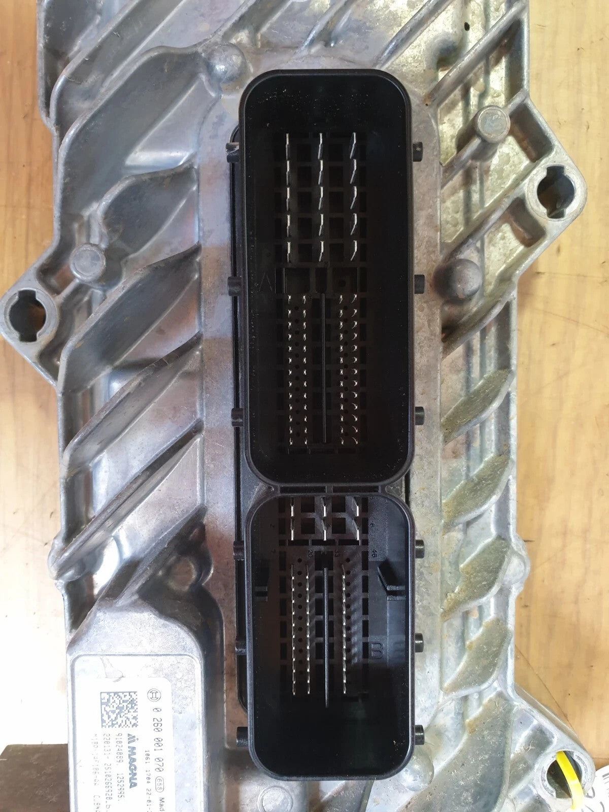 ebay-src:https://i.ebayimg.com/00/s/mtywmfgxmjaw/z/whgaaeswyudqfrbl/$_57.jpg