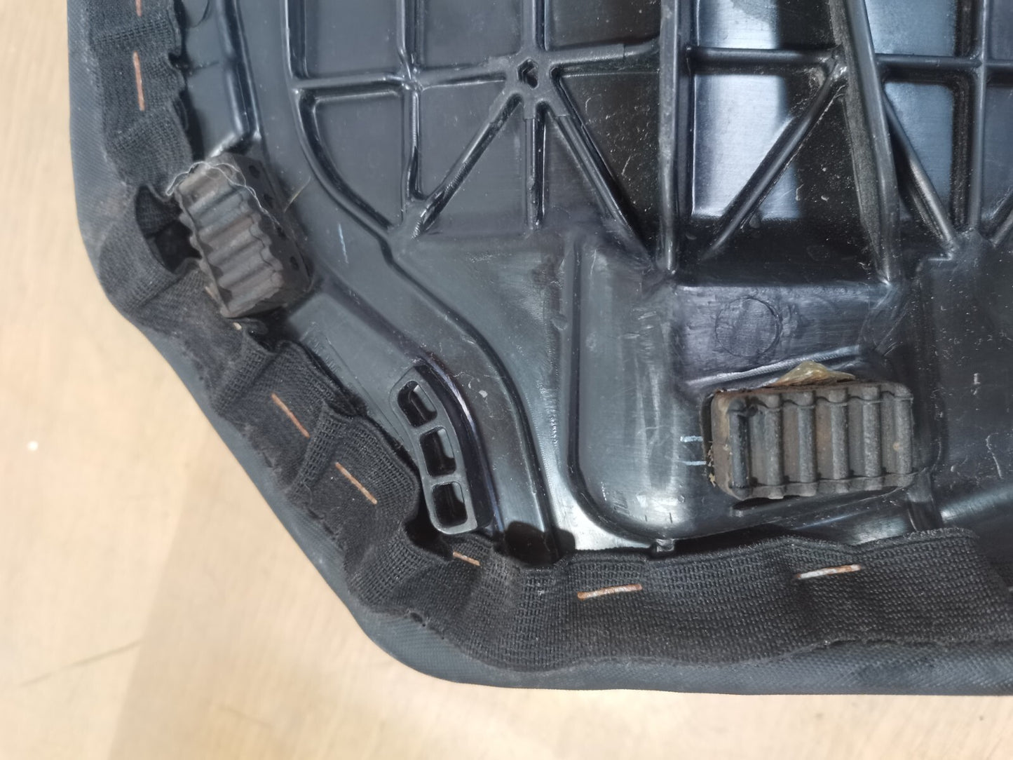 ✅KTM 125 Duke Petrol 2019 Front Rider Seat + Warranty A135 - Image 11
