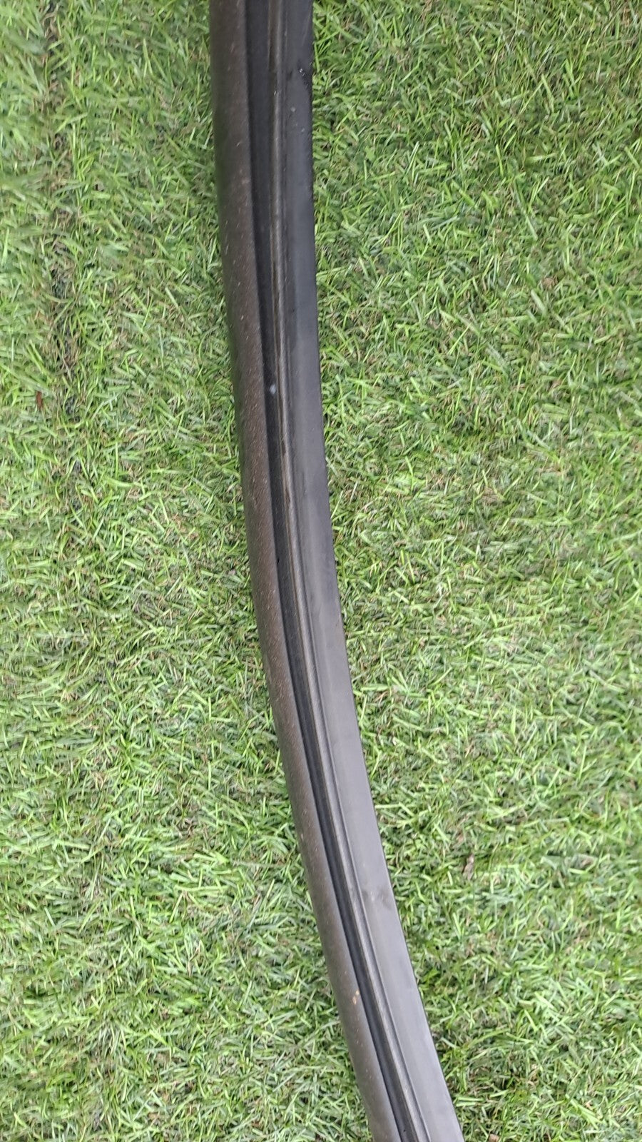 ✅TESLA MODEL 3 LONG 2024 FRONT LEFT DOOR RUBBER SEAL 1910983-00-B Warranty A207 - Image 5