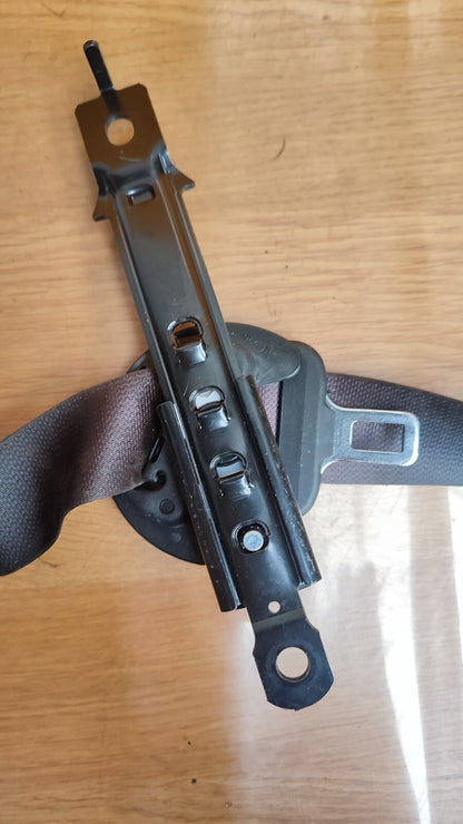 2019 MITSUBISHI OUTLANDER MK3 FRONT RIGHT DRIVER SIDE SEAT BELT 305257810 A003 - Image 8