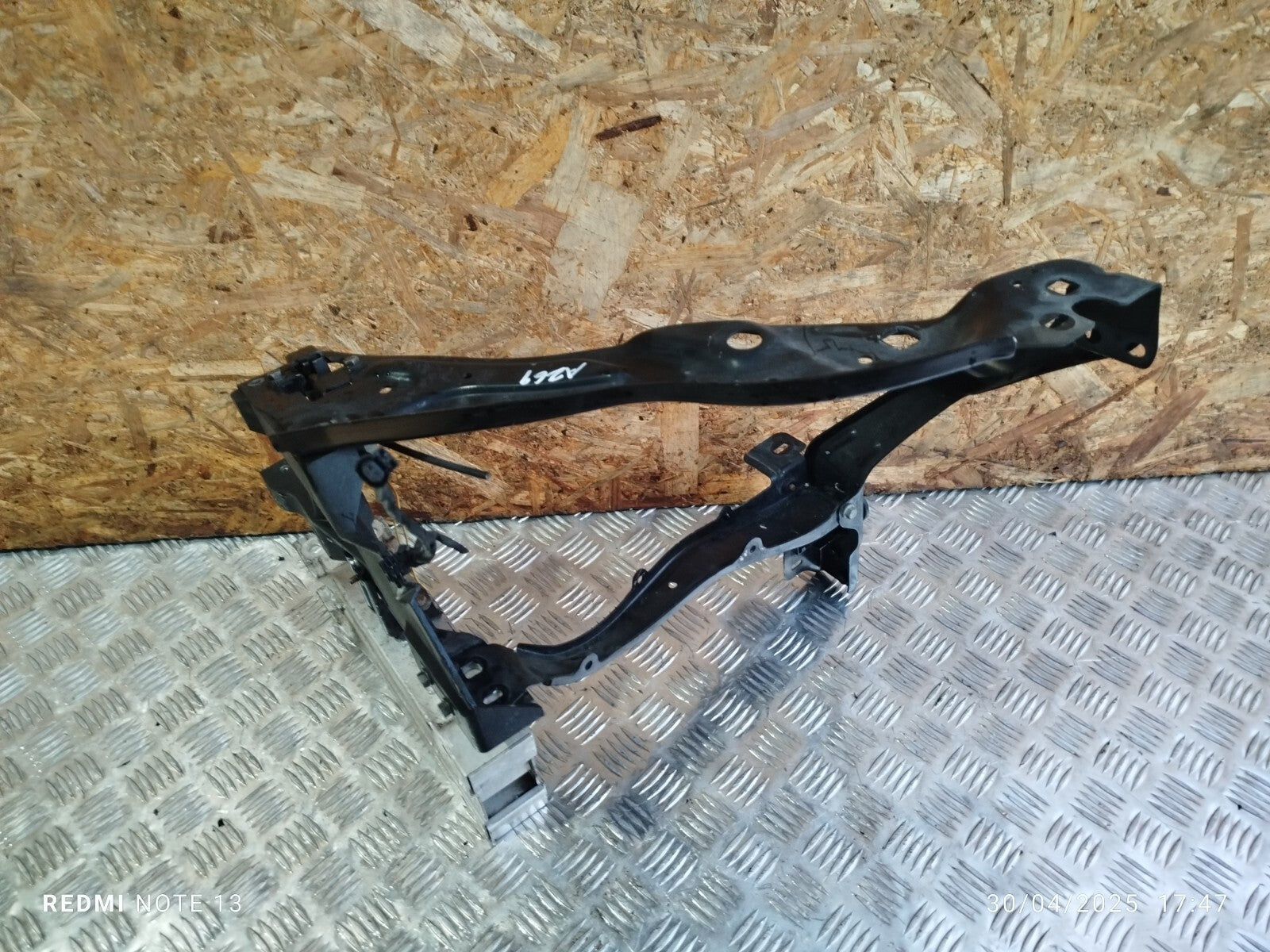 ✅MERCEDES E250 W212 2.1 DIESEL 2011 FRONT RIGHT HEADLIGHT BRACKET A212620030 - Image 3