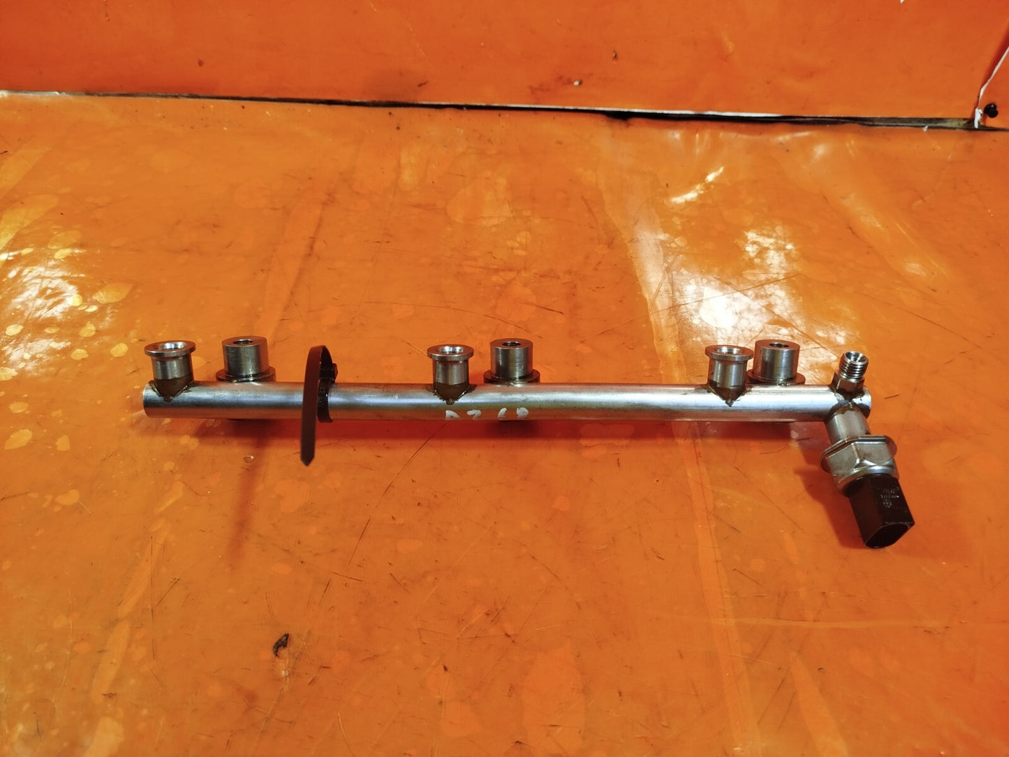 ✅Porsche Cayenne V6 2010 3.6 Petrol FUEL INJECTOR RAIL 03H133347B Warranty A268 - Image 1