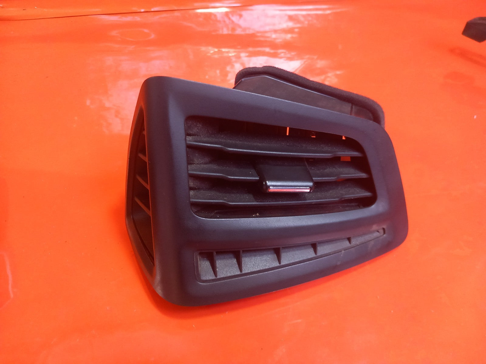 2017 Ford Transit Connect Dash Air Vent Pair Left Right DT11-V018B09-AF A369 - Image 7