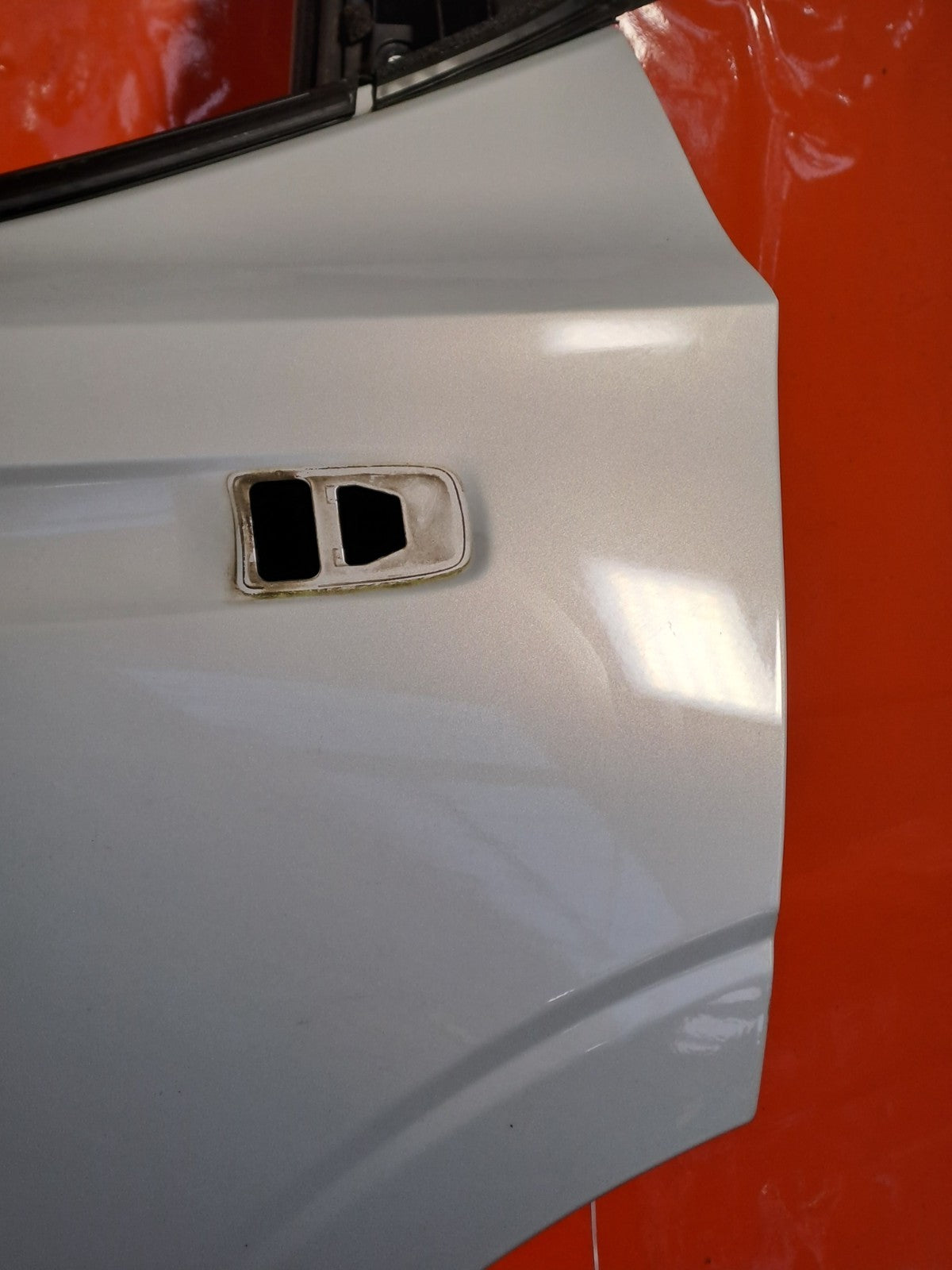 ✅POLESTAR 2 LONG RANGE 2023 REAR LEFT DOOR SILVER + WARRANTY A312 - Image 2