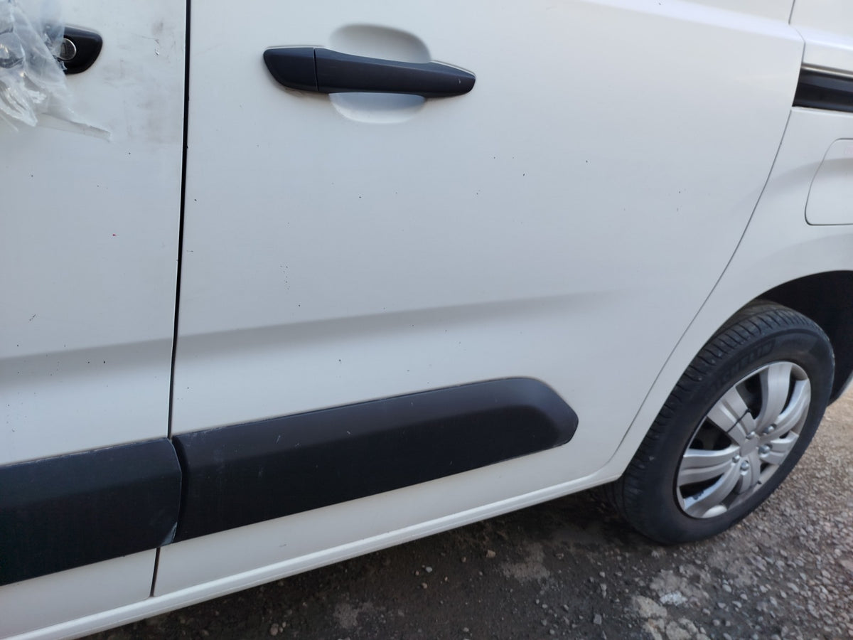 Vauxhall Combo MK4 1.5 Diesel 2020 Left Side Sliding Door White Warranty A414 - Image 5