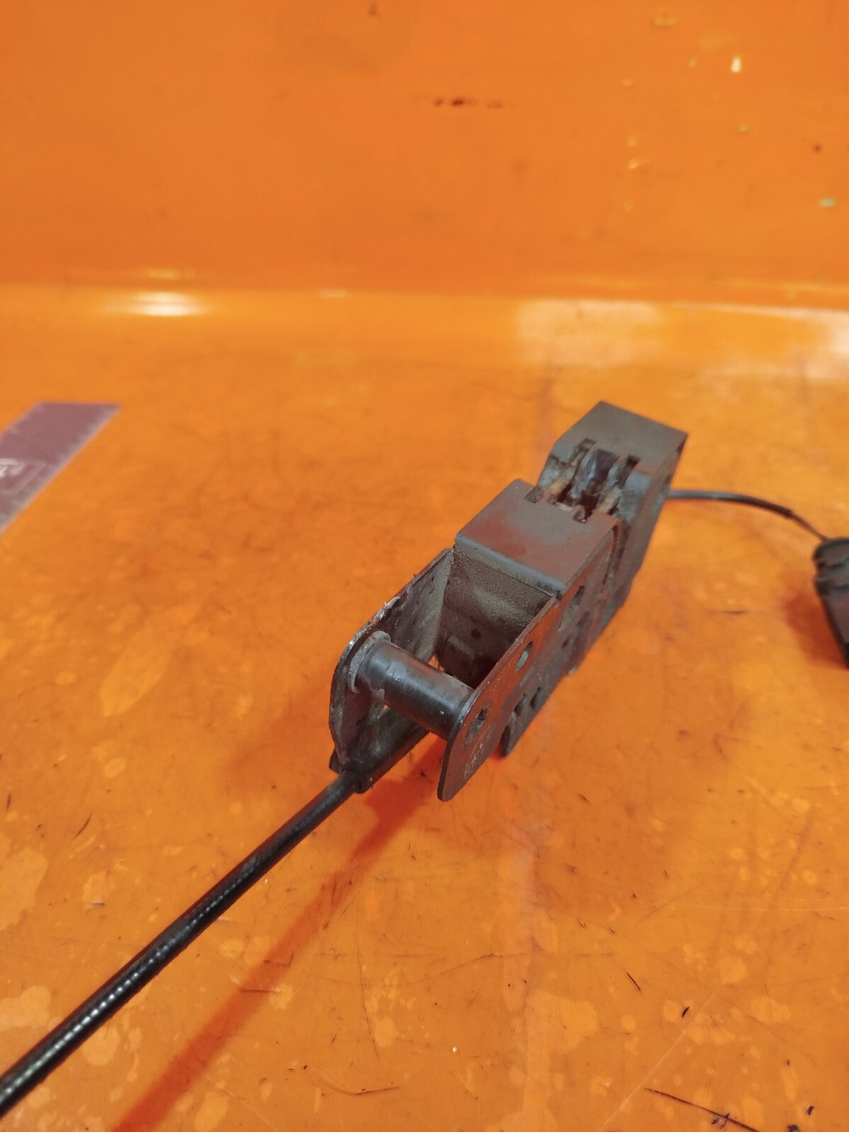 ✅2009 AUDI Q7 S LINE 3.0TDI BONNET HOOD LOCK MECHANISM 4L0823509 + WARRANTY A245 - Image 9